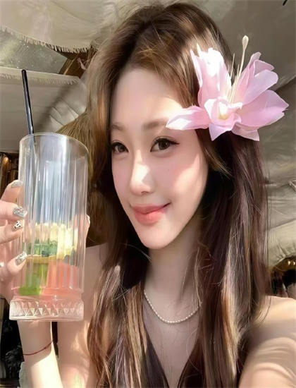 99在线在线视频观看_全球top100最美丽女人_银杏视频在线观看免费高清