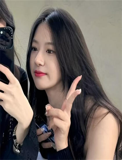 武侠剧文化解读：《积善之家有余庆》的叙事结构与视觉语言 ——深入探索武侠剧的艺术世界